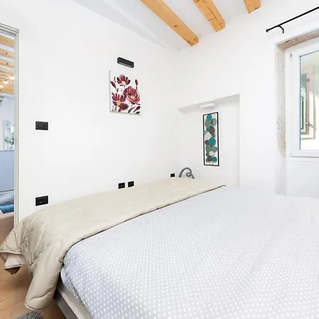 公寓 Casa Rosa 1 罗维尼
