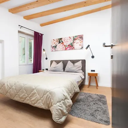 Casa Rosa 1 *